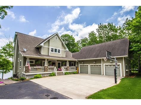 homes for sale alexandria mn